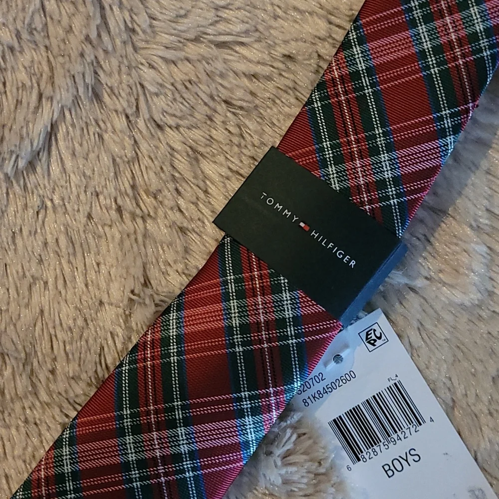 Tommy Hilfiger boys tie